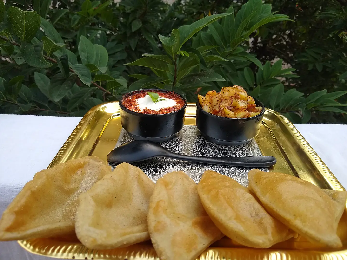 Aaloo ki sabji & Kuttu ki puri Gujarat SHAILI 016